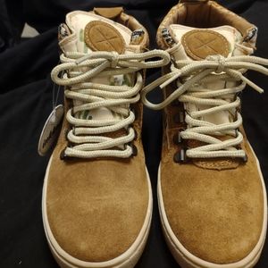 Women's Boots